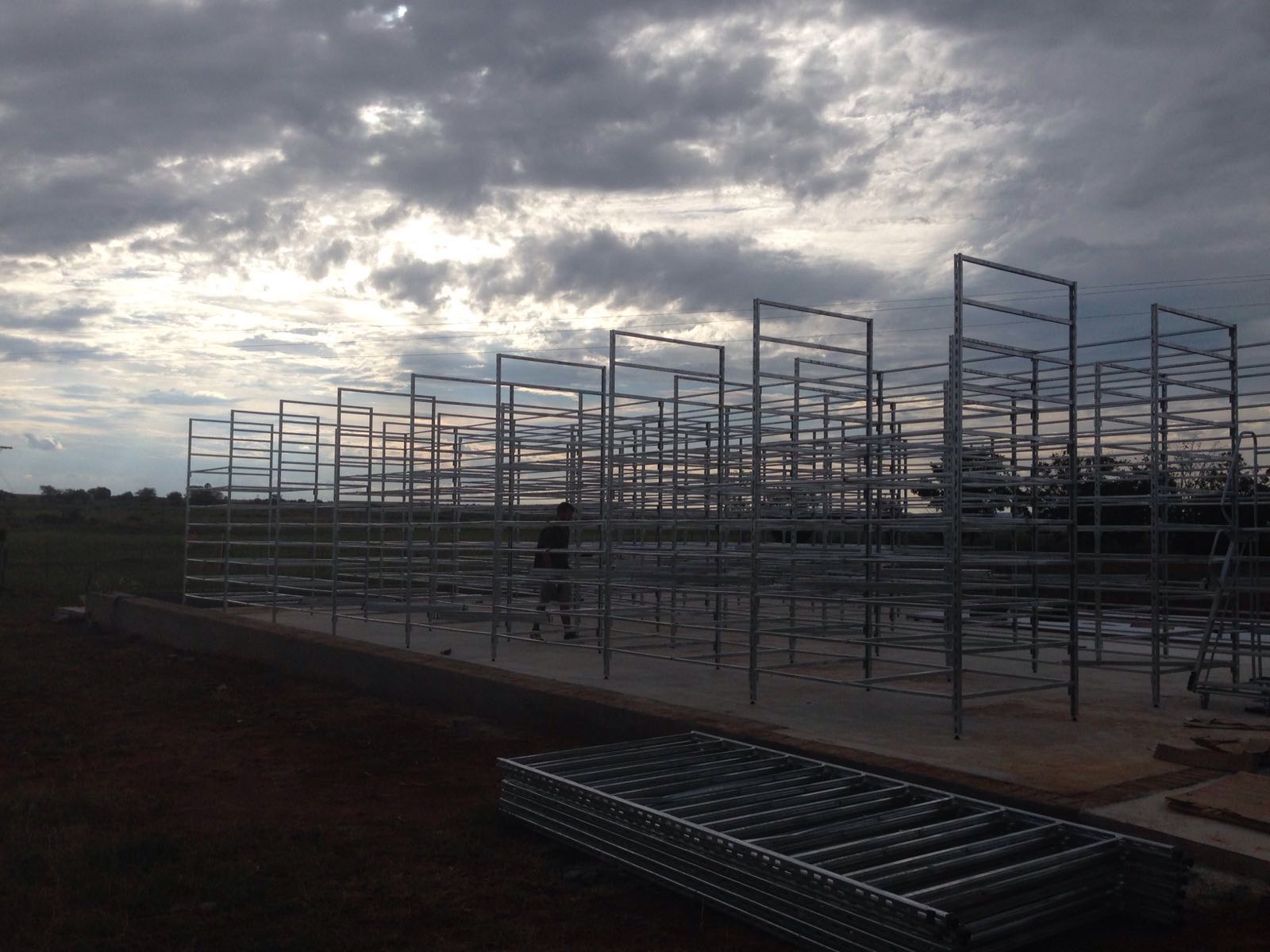 CEA chamber build in arid environment